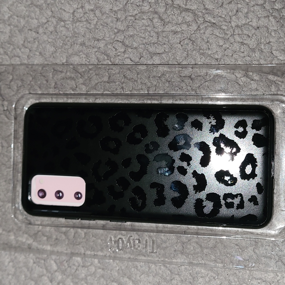 Black Leporad Samsung S20 phone case